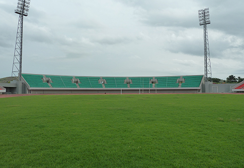 喀麦隆巴富萨姆体育场